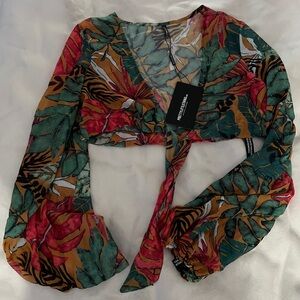 PrettyLittleThing Multicolor Leaf Print Tie-Front Blouse